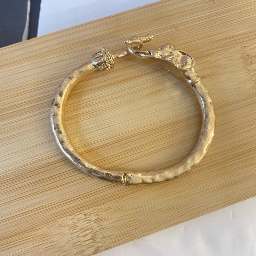 STATEMENT BRACELET - Picture 3 of 12